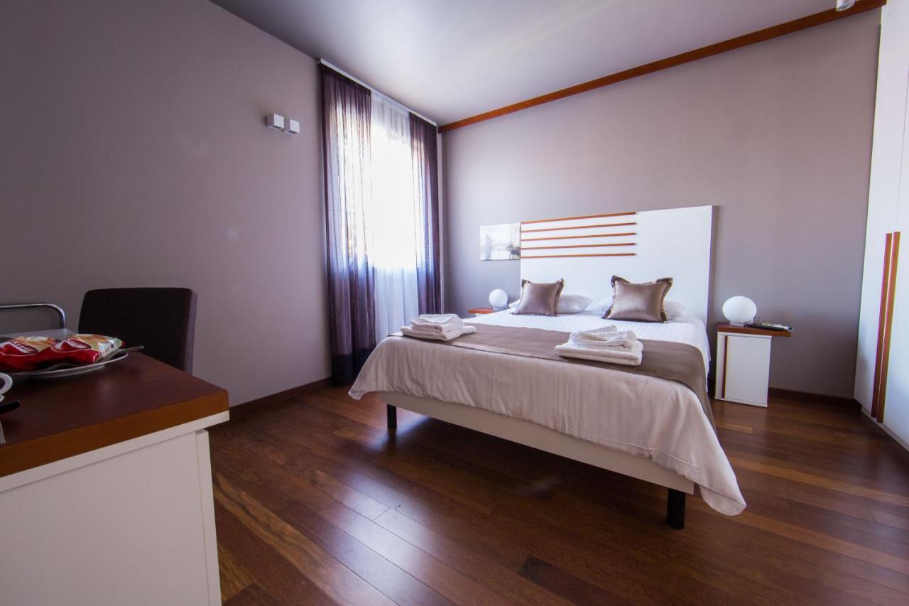 Luxury Rooms Silente Bacvice 1 Split Exterior foto